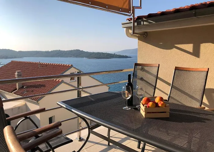 Apartments Mare