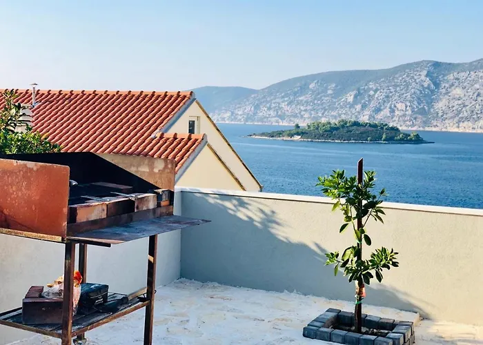 Apartments Mare